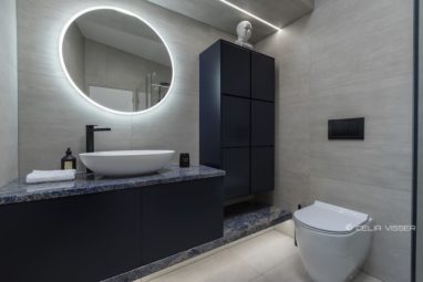 NKBA Winner 'Bathroom Runner-up' for Main Bathroom Design